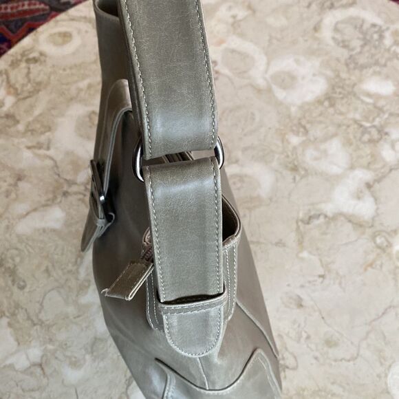 Matt & Nat Vegan Leather Large Hobo Bag - Picture 9 of 14